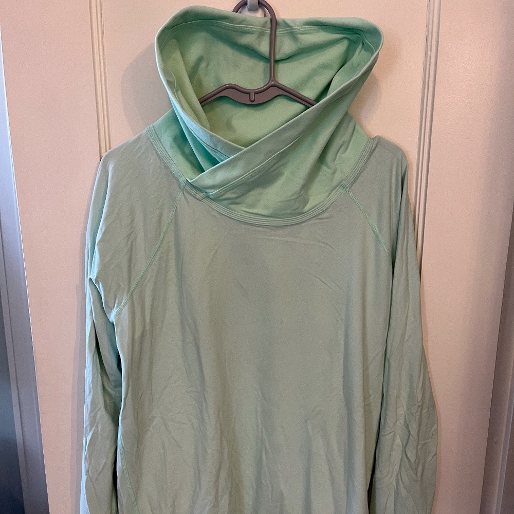 Lululemon cowl neck pullover in aqua size 12